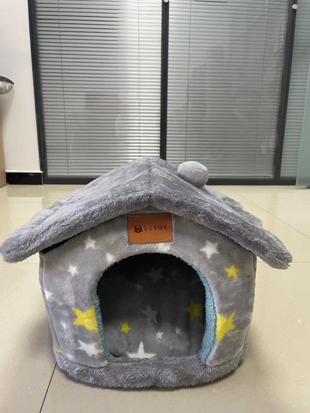 Foldable Winter Pet Villa